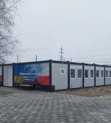 Предприниматели сами предлагают вакансии: как трудоустраиваются переселенцы из модульного городка в Киевской области