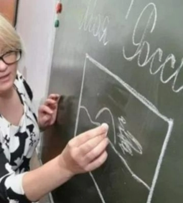 "Сказали, это только начало" - в Мелитополе оккупанты сокращают зарплаты педагогам