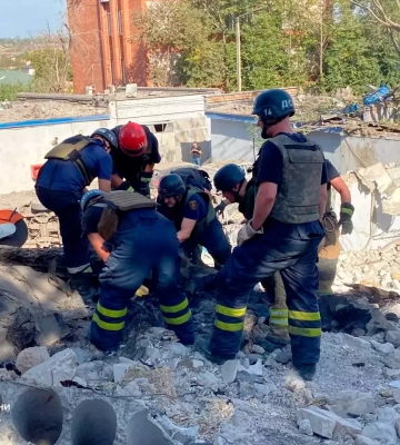 Обласна прокуратура оприлюднила перші світлини з місця «прильоту» у Кривому Розі