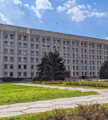 Невідомий облився бензином і підпалив себе у Полтавській ОВА