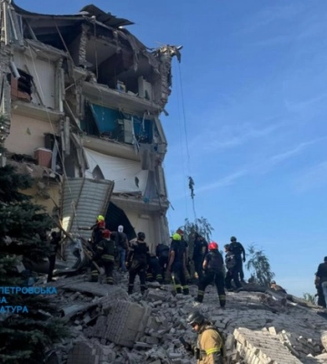 З’явились фото російського ракетного удару по Кривому Рогу
