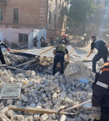 Росія атакувала управління поліції в Кривому Розі. Є загиблі і поранені (оновлено)
