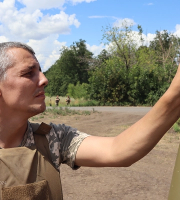 Доставляє «пекельні подарунки» окупантам: історія воїна з волинської бригади