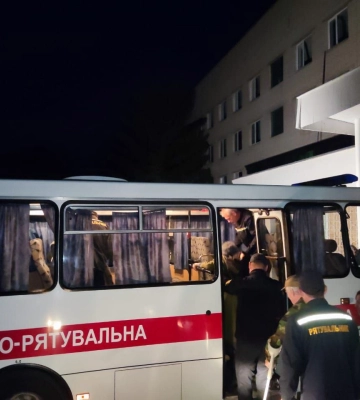 В Киев эвакуированы подопечные Сумского гериатрического пансионата для ветеранов войны и труда