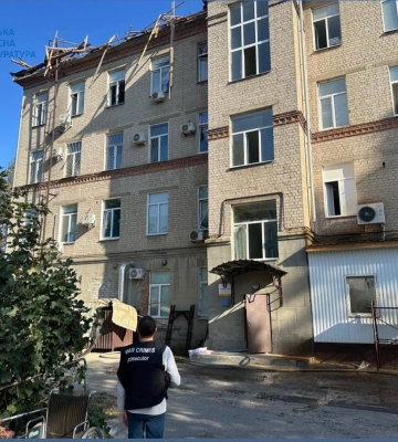 У Сумах росіяни двічі вдарили по медичному закладу: вже відомо про 6 загиблих