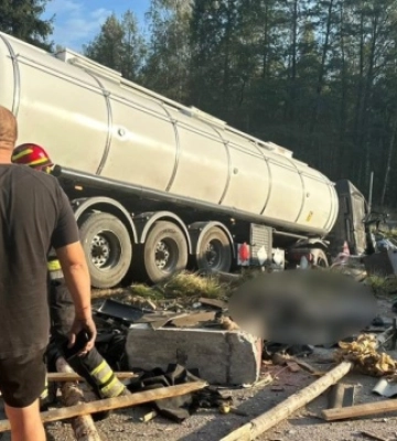 Трагедія на блокпосту: на Рівненщині цистерна з газом «влетіла» у військових. Є жертви (ФОТО)