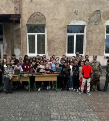 Прикордонники Чопського загону провели виїзні акції зі школярами Ужгородського району