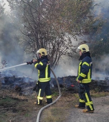 Горіли будинок, трава, торф та сміття: на Волині рятувальники за добу приборкали низку пожеж
