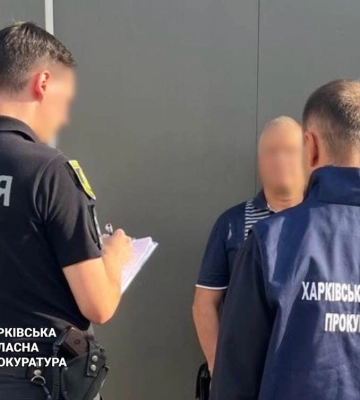 Поліція підозрює лікаря та його батька у «допомозі» ухилянтам від мобілізації у Харкові