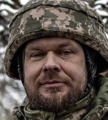 «Мені недостатньо»: артист з Луцька висловився про військову зарплатню на радіо