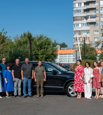 На Рівненщині продали 5 старих авто комунальних закладів