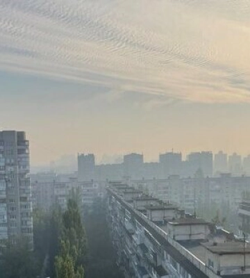 Зранку Київ опинився на першому місці за рівнем забрудненості повітря у світі. ІНФОГРАФІКА