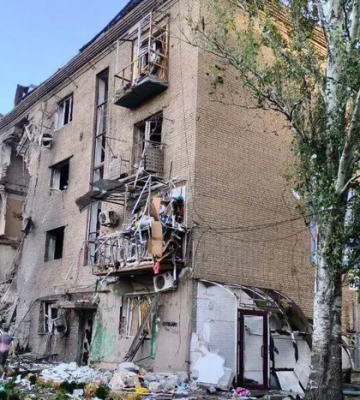 росіяни масовано атакують Запоріжжя. Поцілили по житловій забудові.