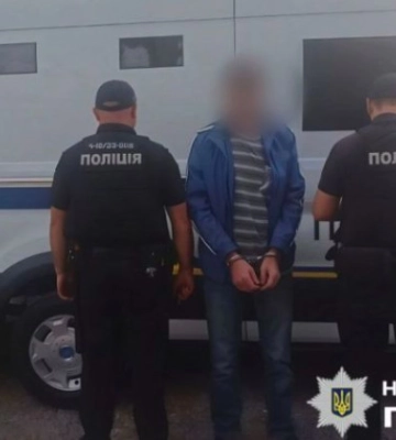 На Київщині затримали чоловіка, який убив товариша ударом ножа в серце