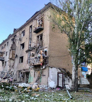 Росіяни масово обстріляли Запоріжжя: поцілили у житлову забудову, п’ятеро людей поранені - міський голова