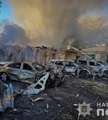 За тиждень армія РФ вдарила по Україні майже 900 авіабомбами, більш ніж 300 &quot;шахедами&quot; і понад 40 ракетами, - Зеленський