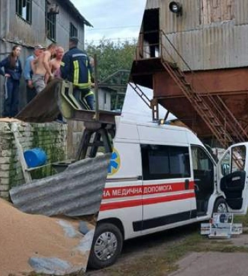 Трагедия на Волыни: ребенок упал в зернохранилище
