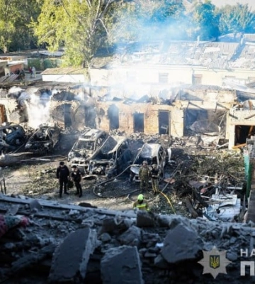 Окупанти поцілили по житловій забудові в Запоріжжі: зруйновано багатоквартирний  будинок