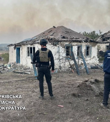 Рашисти скинули авіабомби на прикордонне село на Харківщині, є постраждалі