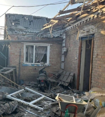 У Нікополі під час артобстрілу росіяни вбили жінку та поранили чоловіка