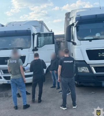 На Одещині поліція перекрила канал виїзду ухилянтів за кордон під виглядом водіїв