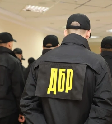 Київський прокурор вкрав з речдоків 4 млн і перестав виходити на роботу Київський прокурор вкрав з речдоків 4 млн і перестав виходити на роботу