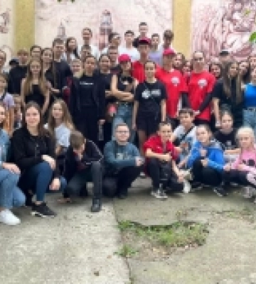 У Мукачеві відбулося масштабне прибирання набережної міста