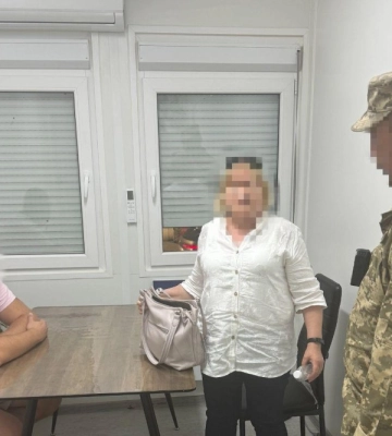 64-річну жительку Кіровоградщиним та 42-річного киянина зупинили на кордоні з Польщею
