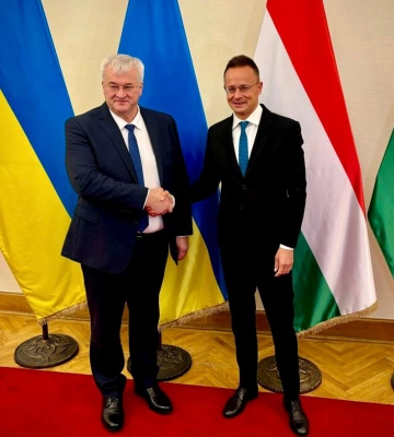Сибіга та Сіярто провели переговори у Будапешті