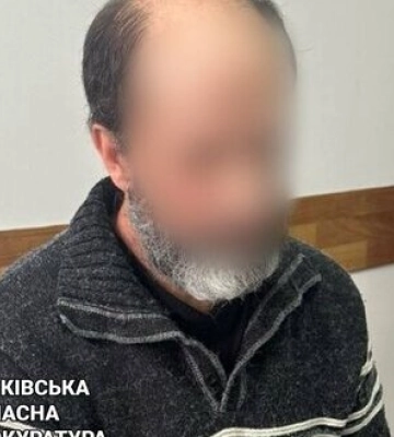 Ґвалтував та розбещував неповнолітніх учнів: у Харкові колишнього вчителя взяли під варту