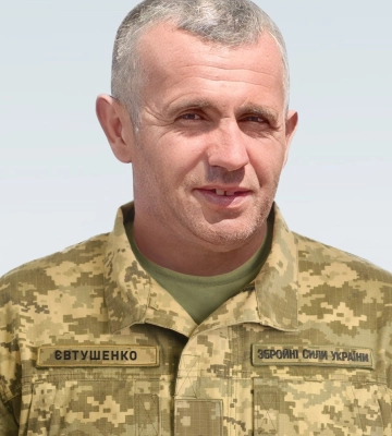 На 950 день війни Шостка знову в жалобі: на щиті повернувся у рідний дім Роман Євтушенко