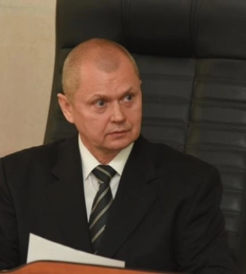 Экс-судью из Крыма заочно приговорили к 13 годам тюрьмы