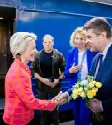 Урсула фон дер Ляйєн прибула з візитом до Києва та пообіцяла Україні подальшу підтримку