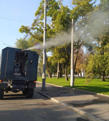 У Харкові розпорошують препарати на основі грибів та бактерій: навіщо 