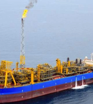 Росія збільшує експорт нафтопродуктів, при цьому її доходи зменшуються