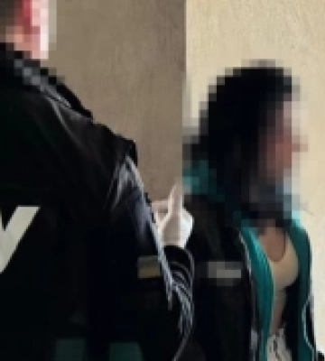 В Івано-Франківську дівчина та її сусід  &quot;заробляли&quot; на спалюванні машин військових