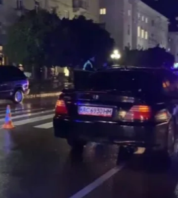 ДТП в центрі Луцька: зіткнулись чотири автівки