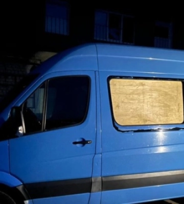 Волонтери потрапили під обстріл в Івашках: є поранені
