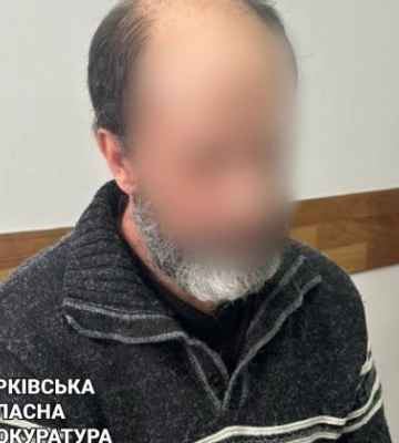 Суд отправил под стражу бывшего учителя из Харькова, подозреваемого в развращении несовершеннолетних мальчиков