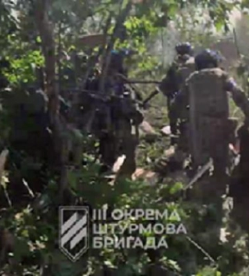 Военные показали, как берут в плен оккупантов на Харьковском направлении