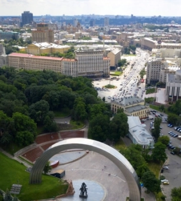 У День захисників і захисниць України в Києві зупинять рух в центрі міста під час хвилини мовчання
