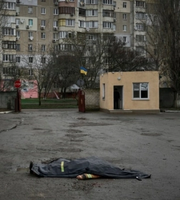 Сили РФ вдарили по центру Херсона, є загиблі та поранені – влада