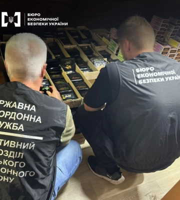 На Одещині судитимуть чоловіка, який налагодив збут незаконно виготовлених тютюнових виробів