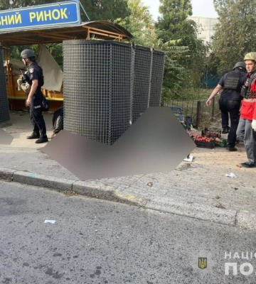Зеленский прокомментировал очередной российский обстрел Херсона: 6 погибших, 6 раненых