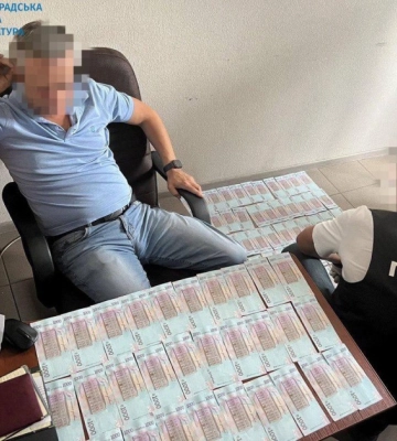На Кіровоградщині через "відкат" судитимуть голову ОТГ та начальника відділу