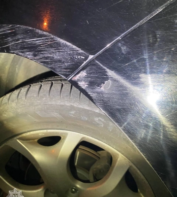 П`яна водійка у Рівному протаранила дві автівки і втекла