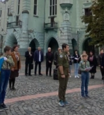 Пластуни Мукачева провели патріотичну акцію на підтримку захисників України