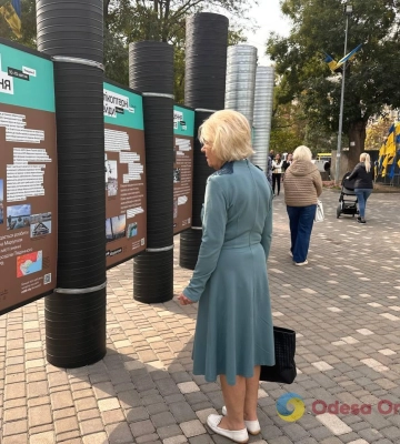 До Дня захисників і захисниць в Одесі відкрили виставку, присвячену обороні Маріуполя