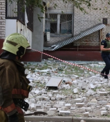 РФ атаковала Запорожье авиабомбами: есть жертва и пострадавшие