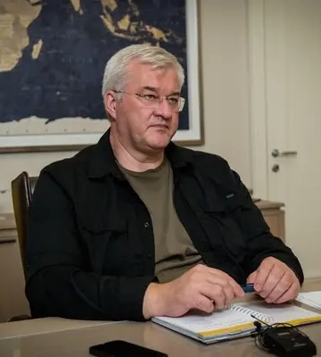 Міністр оборони Польщі, який не підтримував вступ України в ЄС через Волинську трагедію, закликає до її членства в НАТО